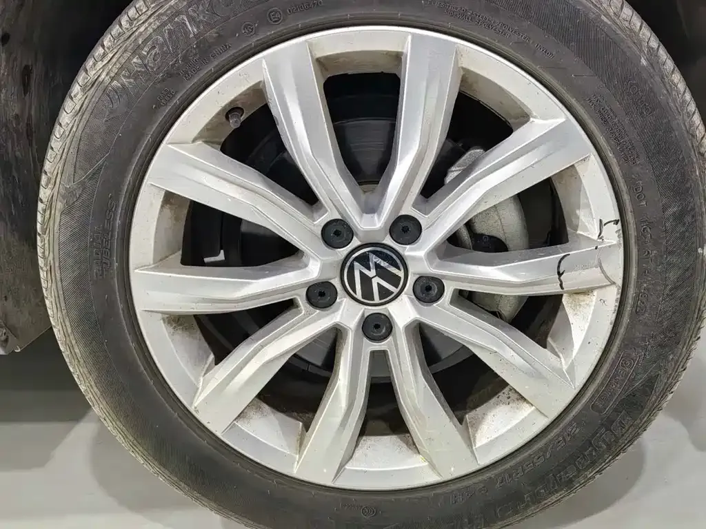 Volkswagen T-Roc 2023 из CN, фото 8