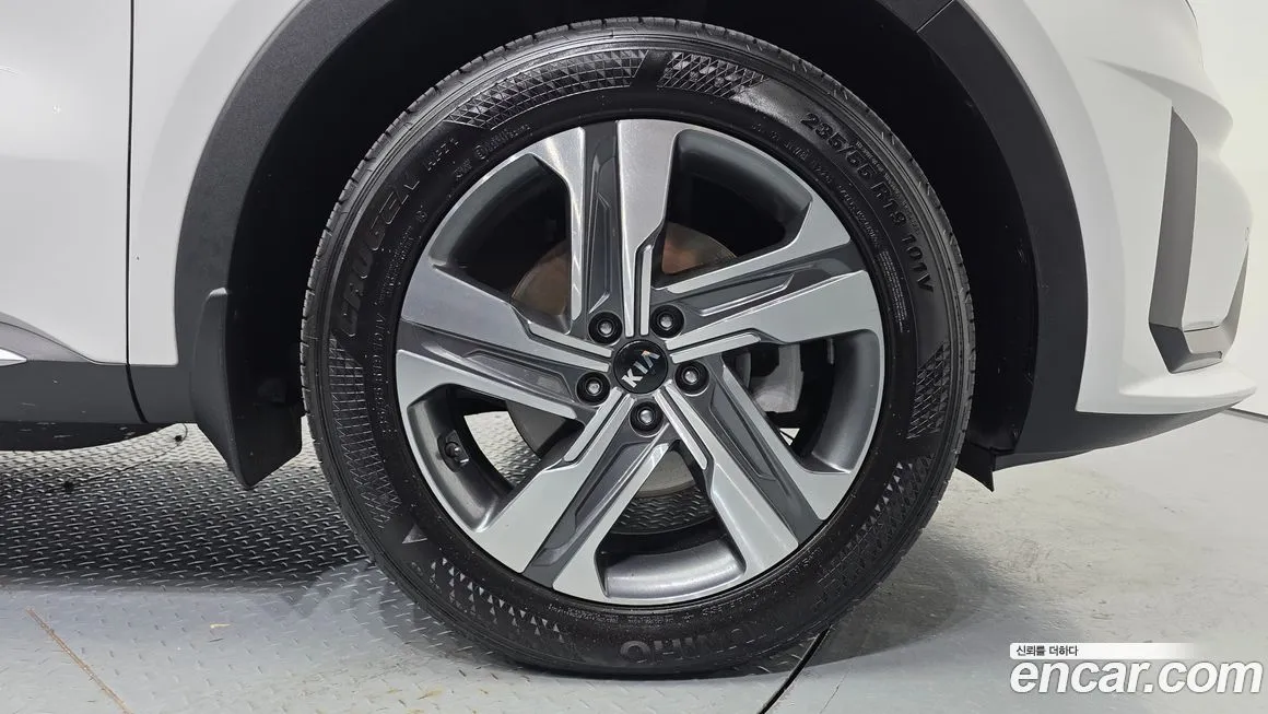 Kia Sorento — фото 5