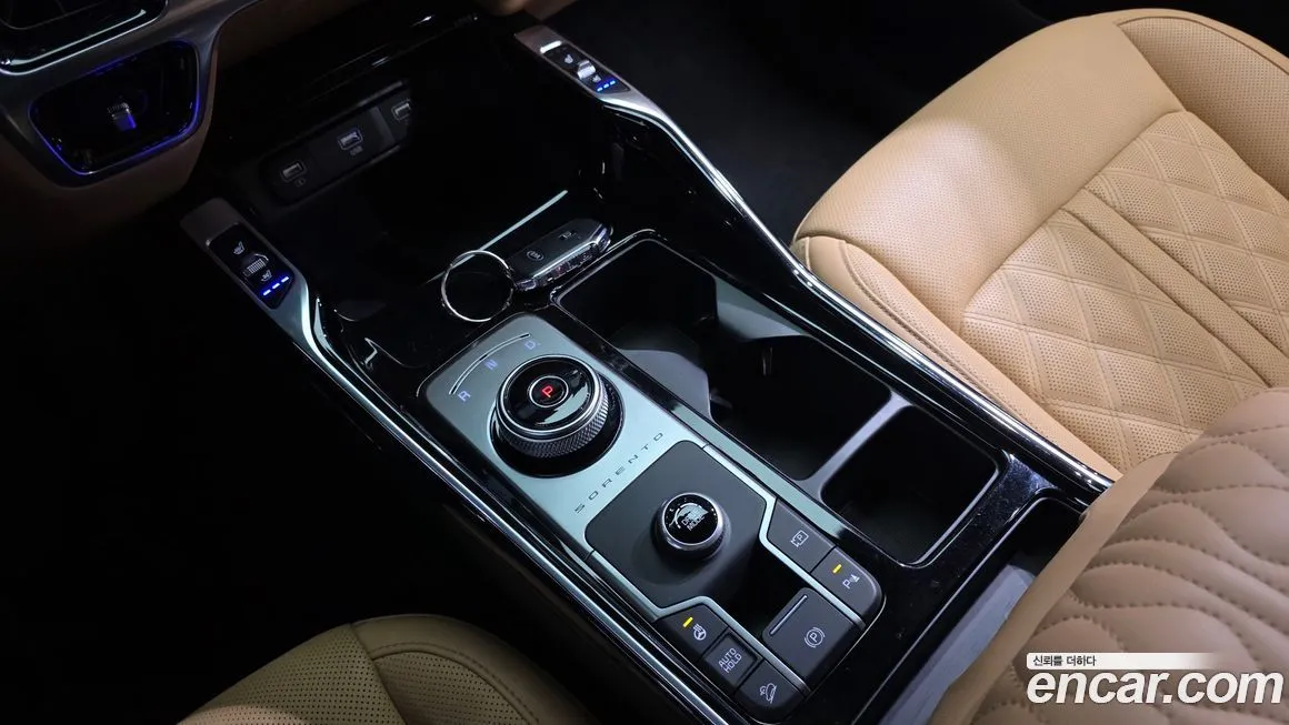 Kia Sorento — фото 9