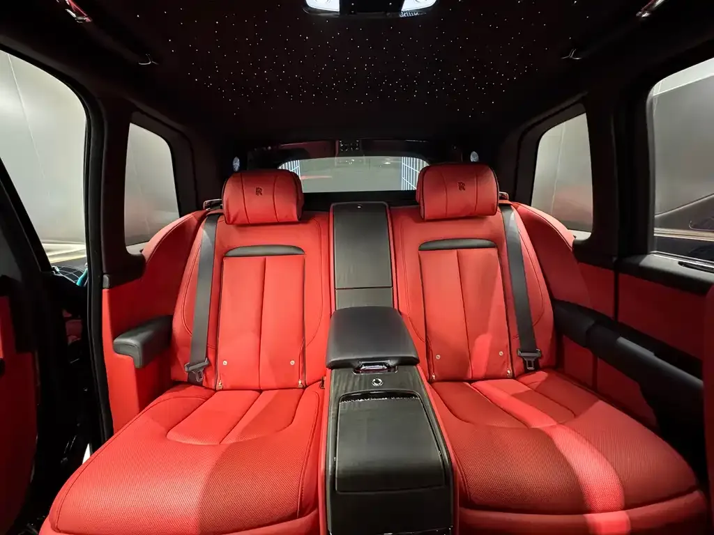 Rolls-Royce Cullinan 2021 из CN, фото 9