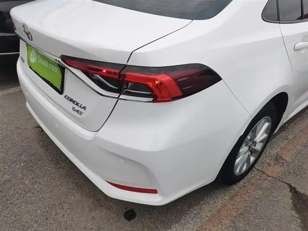 Toyota Corolla 2022 из CN, фото 8