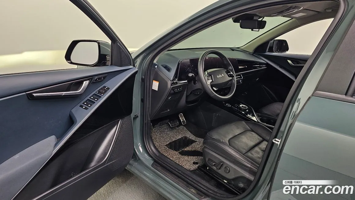 Kia Niro — фото 10