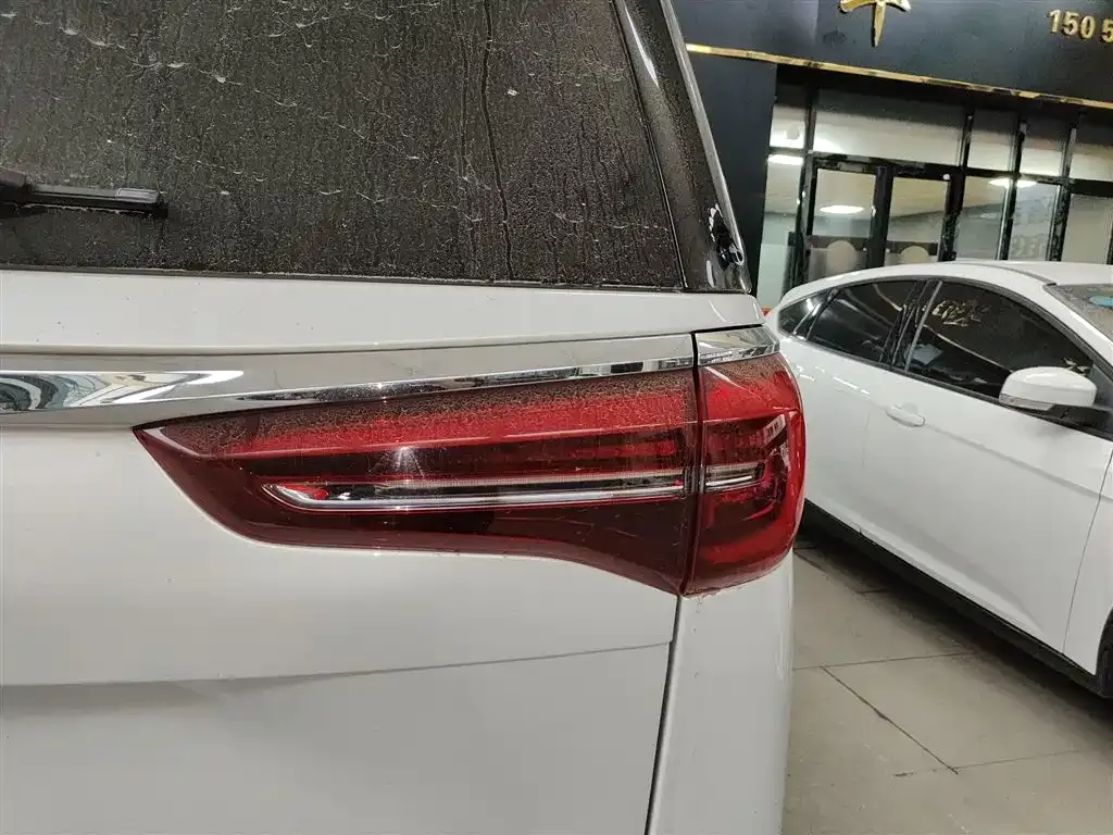 Buick GL8 2023 из CN, фото 8