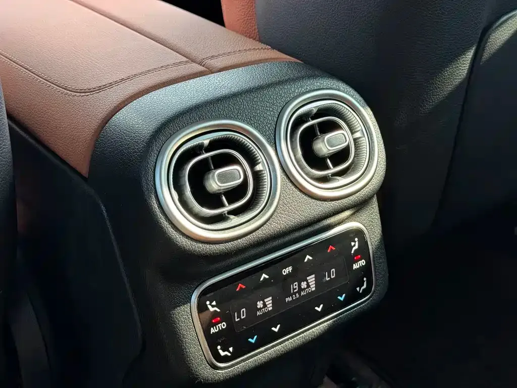 Mercedes-Benz GLC 2023 из CN, фото 10