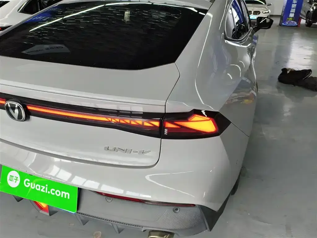 Changan UNI-V 2022 из CN, фото 8