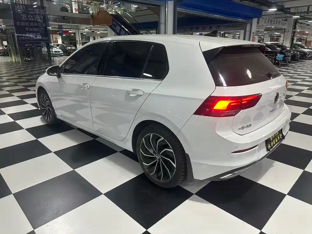 Volkswagen Golf 2021 из CN, фото 10