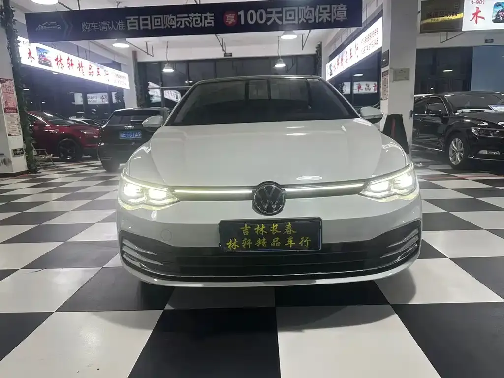 Volkswagen Golf 2021 из CN, фото 2