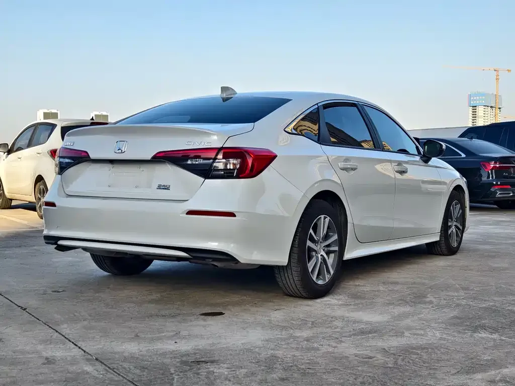 Honda Civic 2023 из CN, фото 4