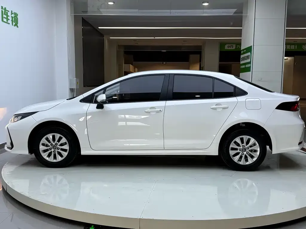 Toyota Corolla 2022 из CN, фото 7