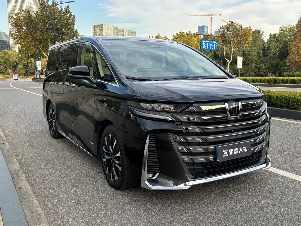 Toyota Vellfire 2024 из CN, фото 3