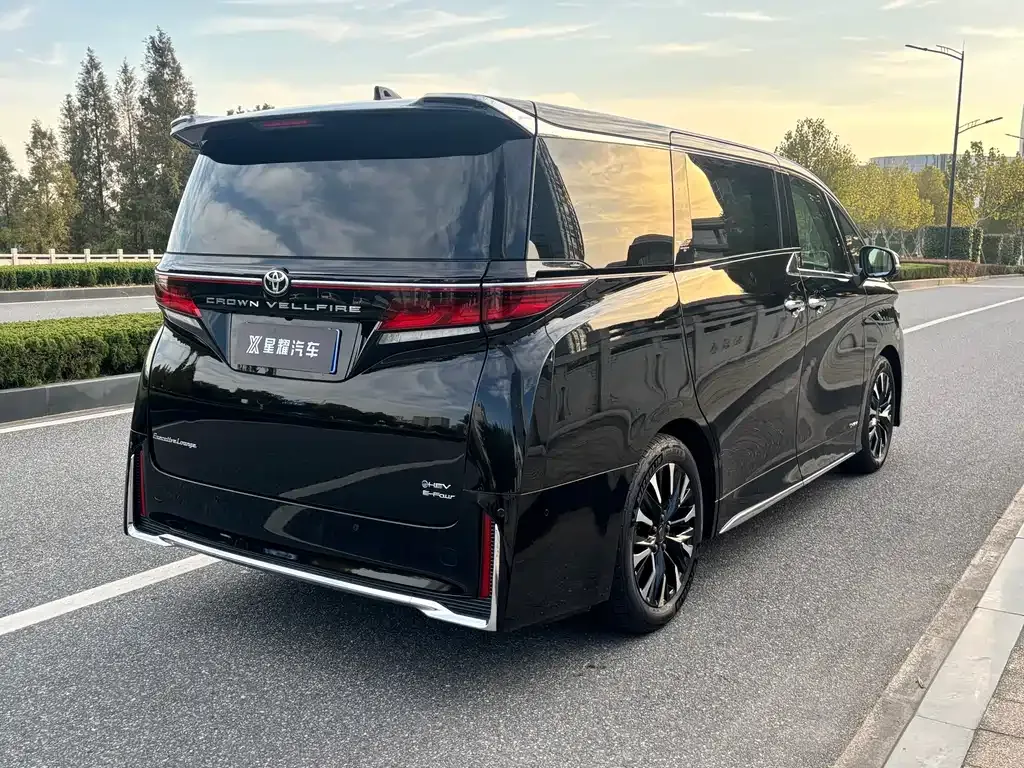 Toyota Vellfire 2024 из CN, фото 5
