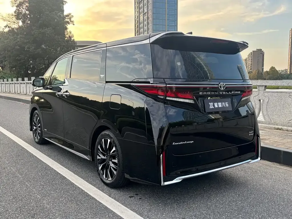 Toyota Vellfire 2024 из CN, фото 6