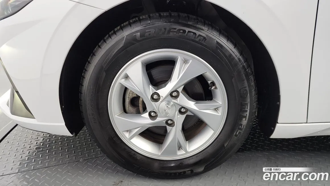Hyundai AVANTE 2022 из KR, фото 5