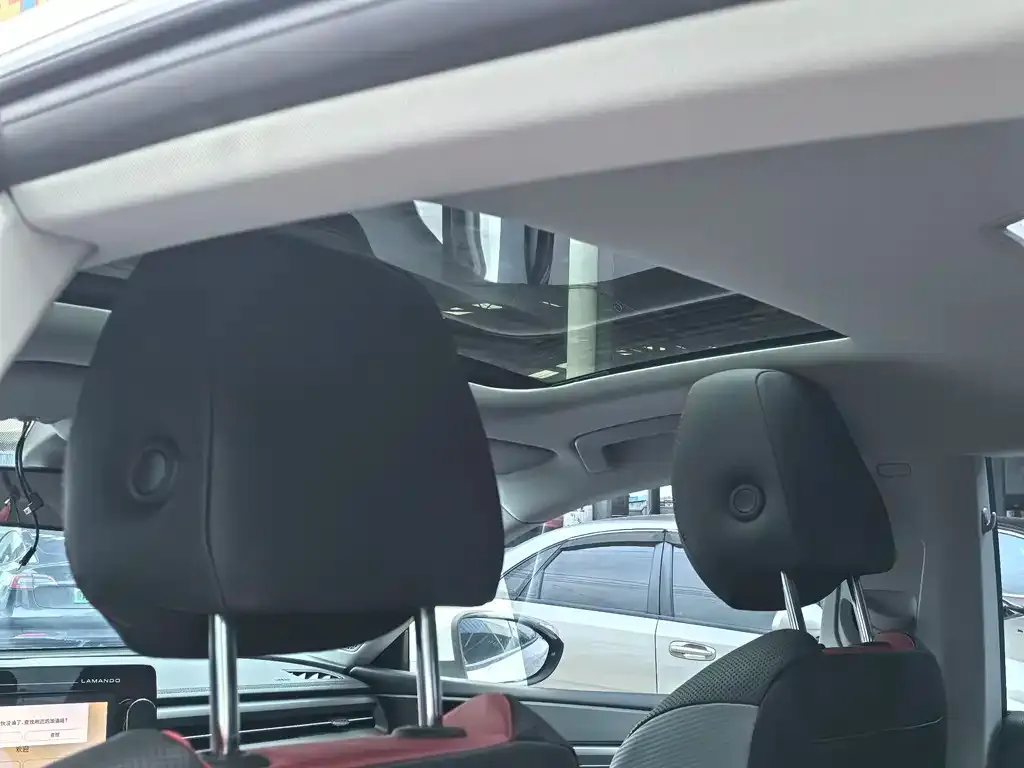 Volkswagen Lamando 2023 из CN, фото 9