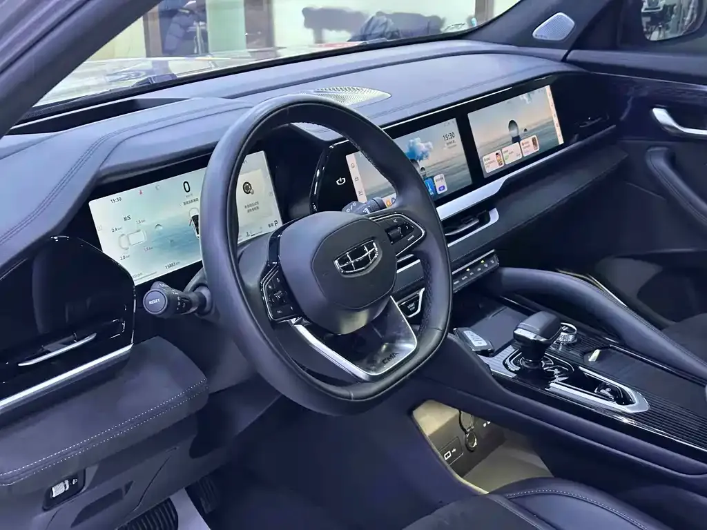 Geely Xingyue L — фото 10