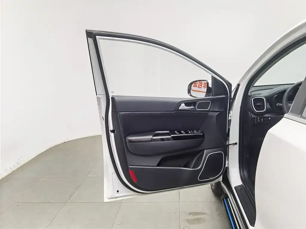 Kia KX5 2022 из CN, фото 8