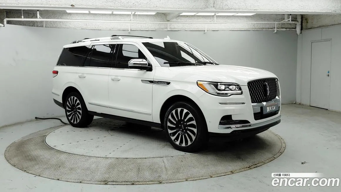 Lincoln Navigator 2023 из KR, фото 3