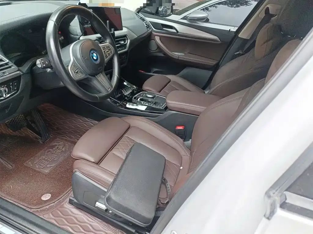 BMW iX3 2023 из CN, фото 8