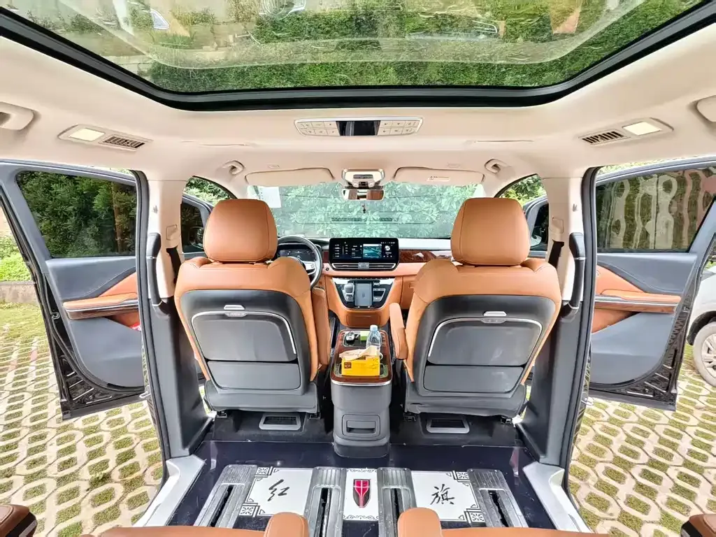 Hongqi HQ9 2023 из CN, фото 3