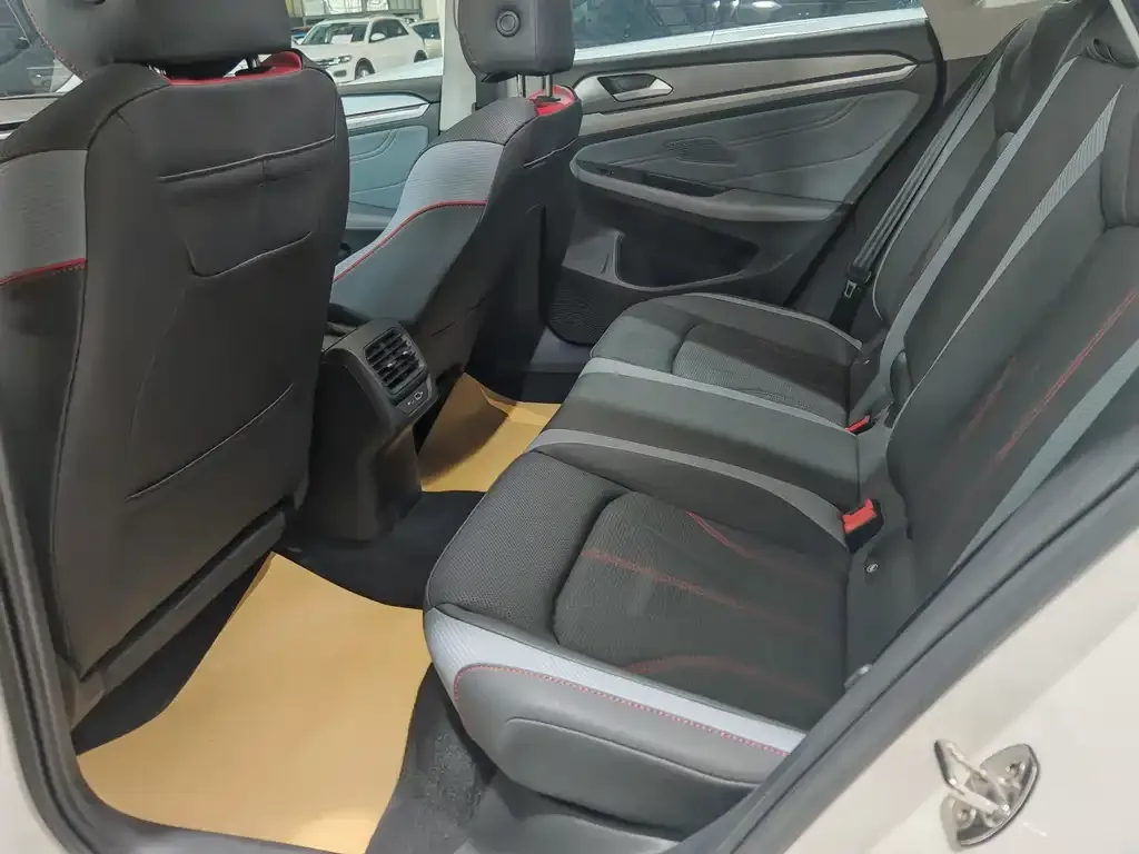 Volkswagen Lamando 2022 из CN, фото 6
