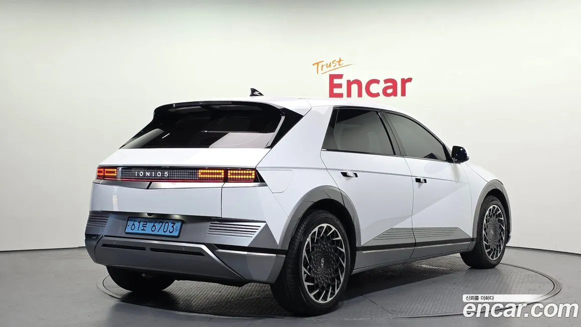 Hyundai Ioniq5 — фото 2