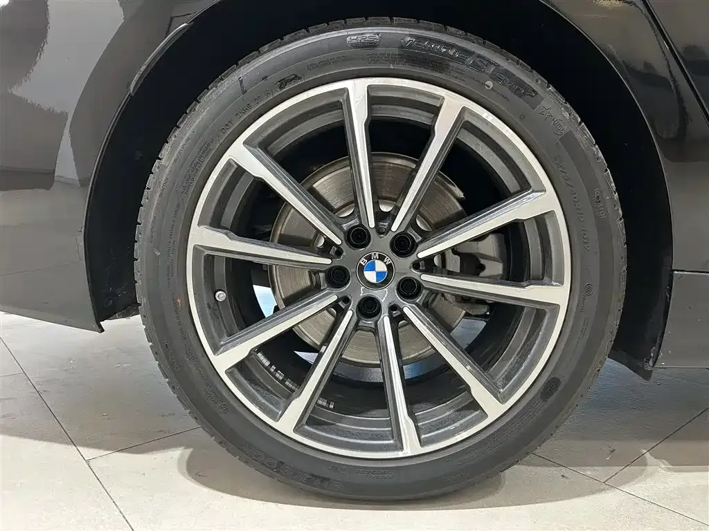BMW 6 Series GT 2024 из CN, фото 7