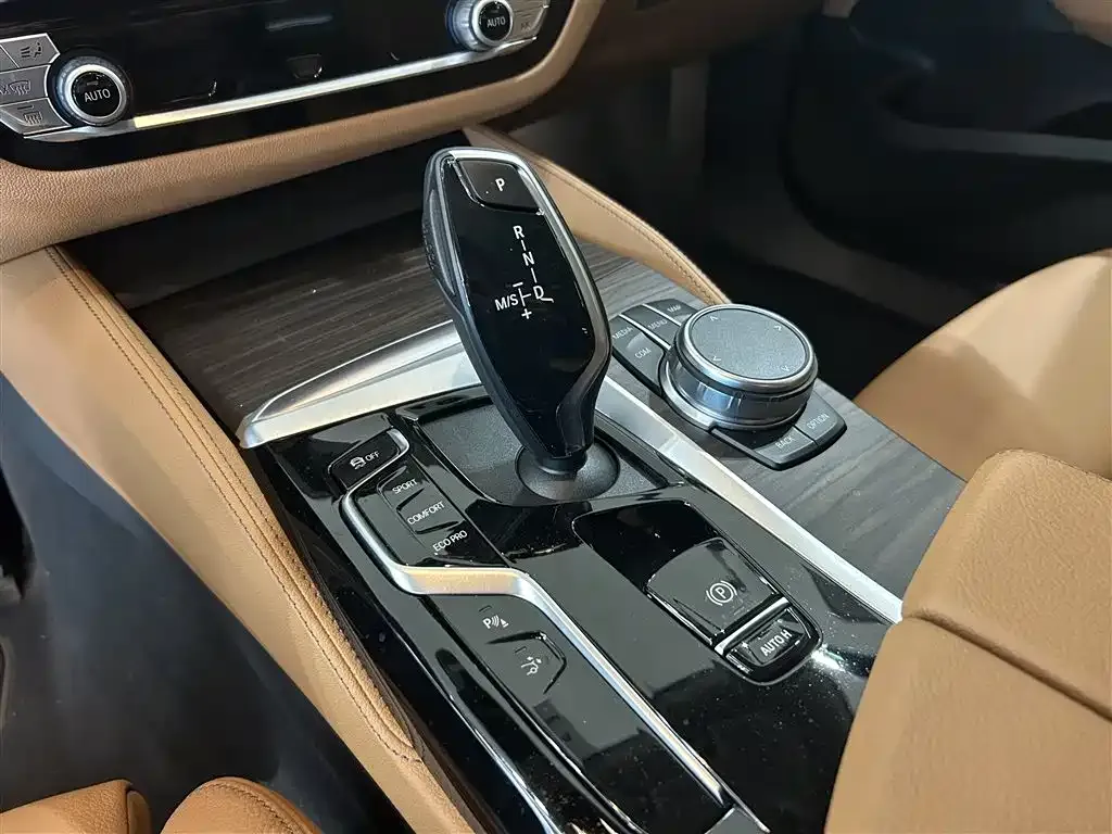 BMW 6 Series GT 2024 из CN, фото 9