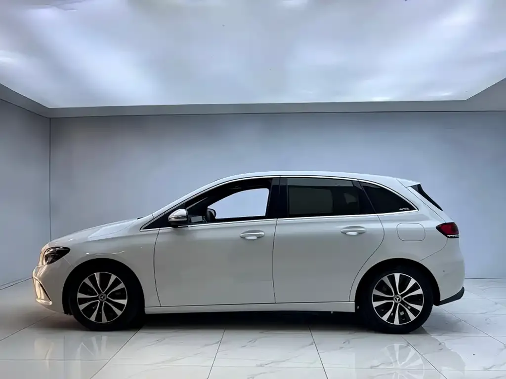 Mercedes-Benz B-Class 2023 из CN, фото 4