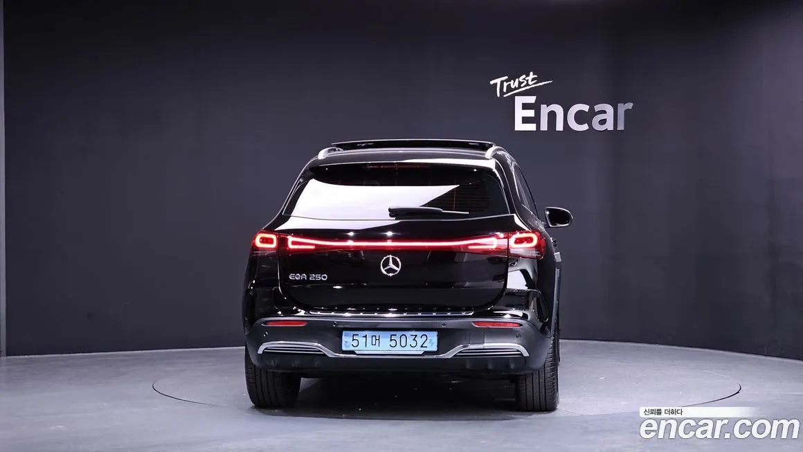 Mercedes-Benz EQA — фото 4