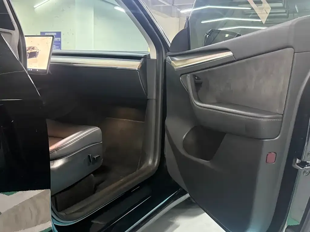 Tesla Model Y 2022 из CN, фото 7