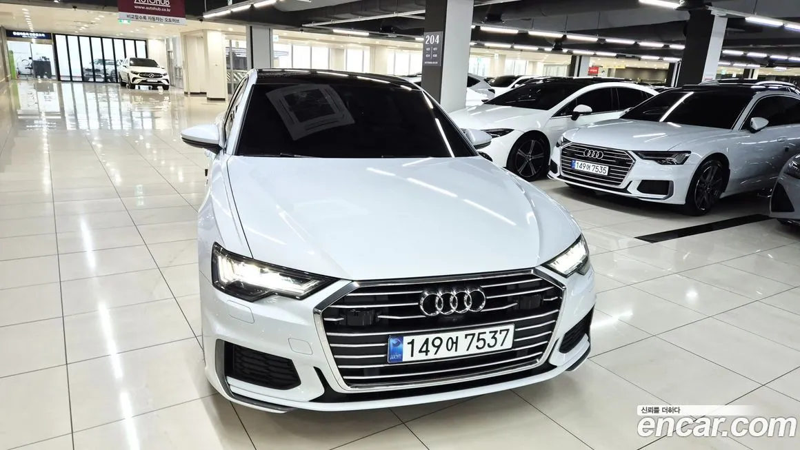 Audi A6 — фото 1