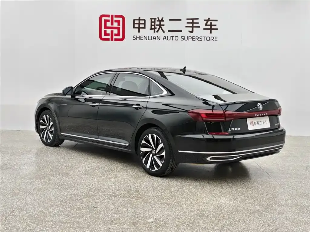Volkswagen Passat 2024 из CN, фото 2