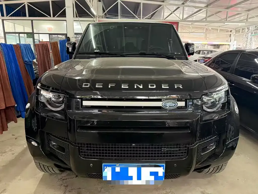 Land Rover Defender 2023 из CN, фото 1