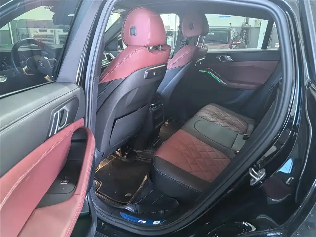 BMW X6 2023 из CN, фото 9