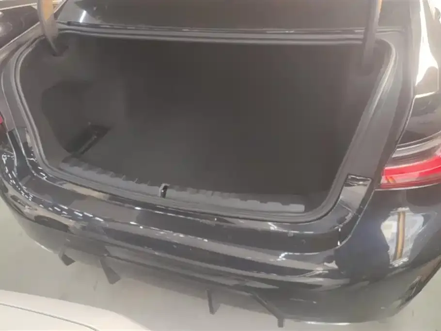 BMW 3 Series 2025 из CN, фото 4