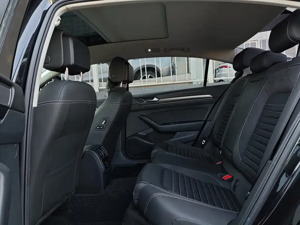 Volkswagen Magotan 2021 из CN, фото 6