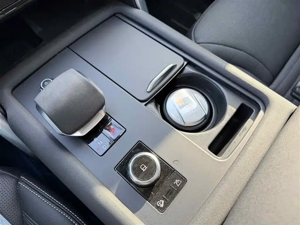 Land Rover Discovery 2022 из CN, фото 9