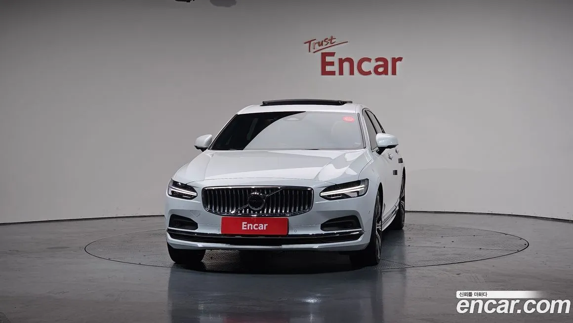 Volvo S90 2023 из KR, фото 3
