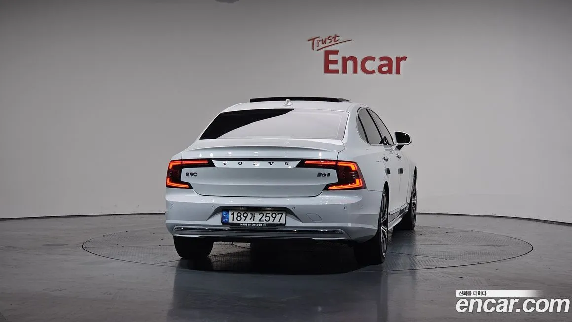 Volvo S90 2023 из KR, фото 4
