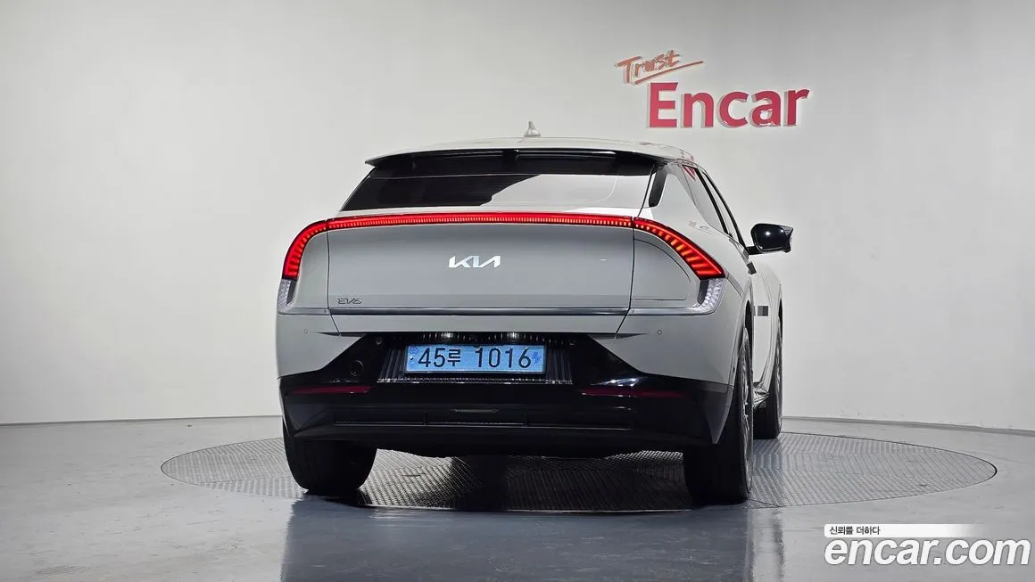 Kia EV6 — фото 4