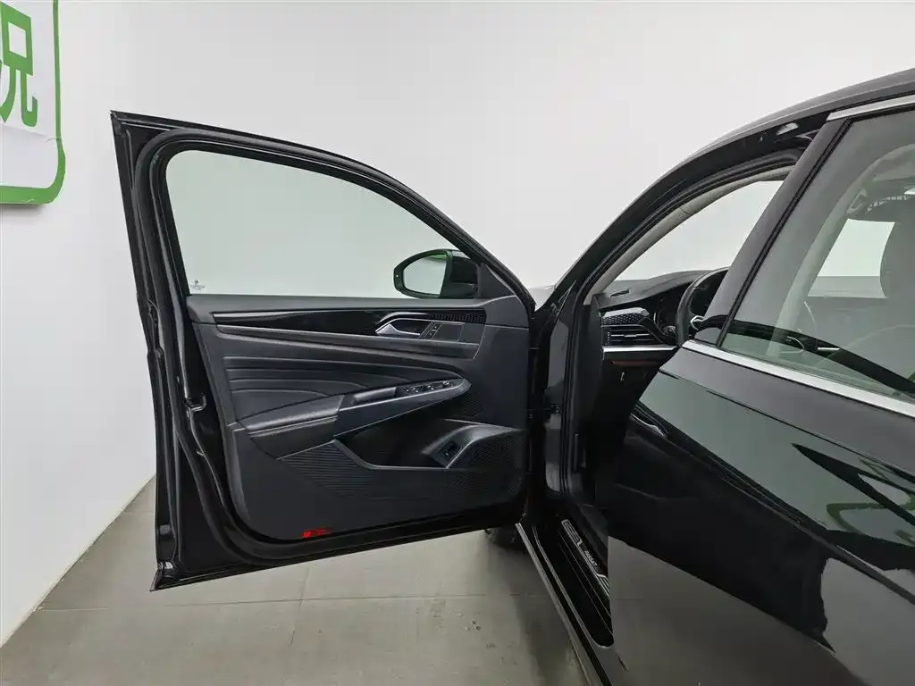 Volkswagen Passat 2022 из CN, фото 8
