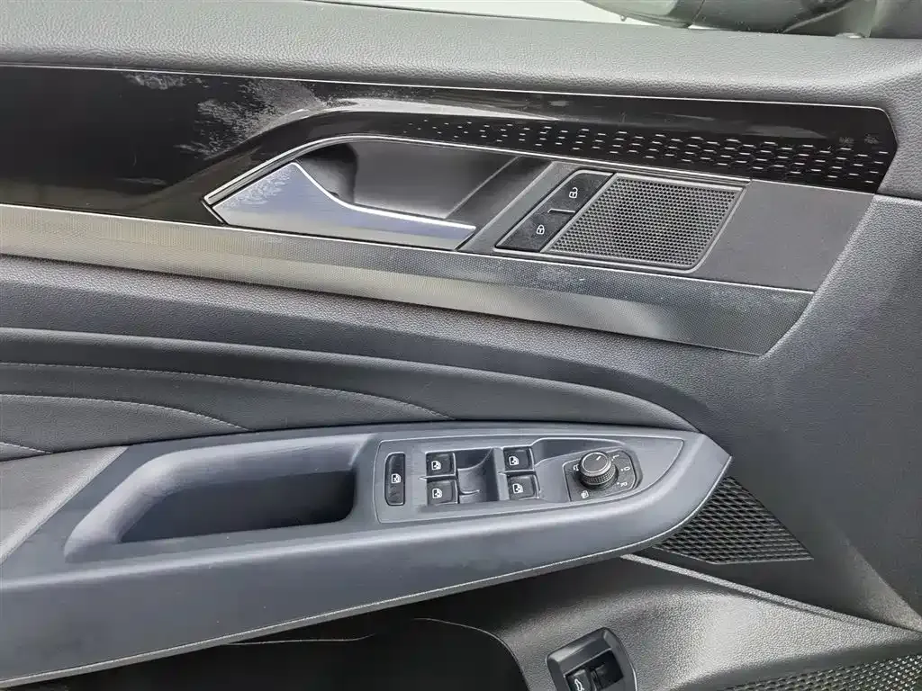 Volkswagen Passat 2022 из CN, фото 9