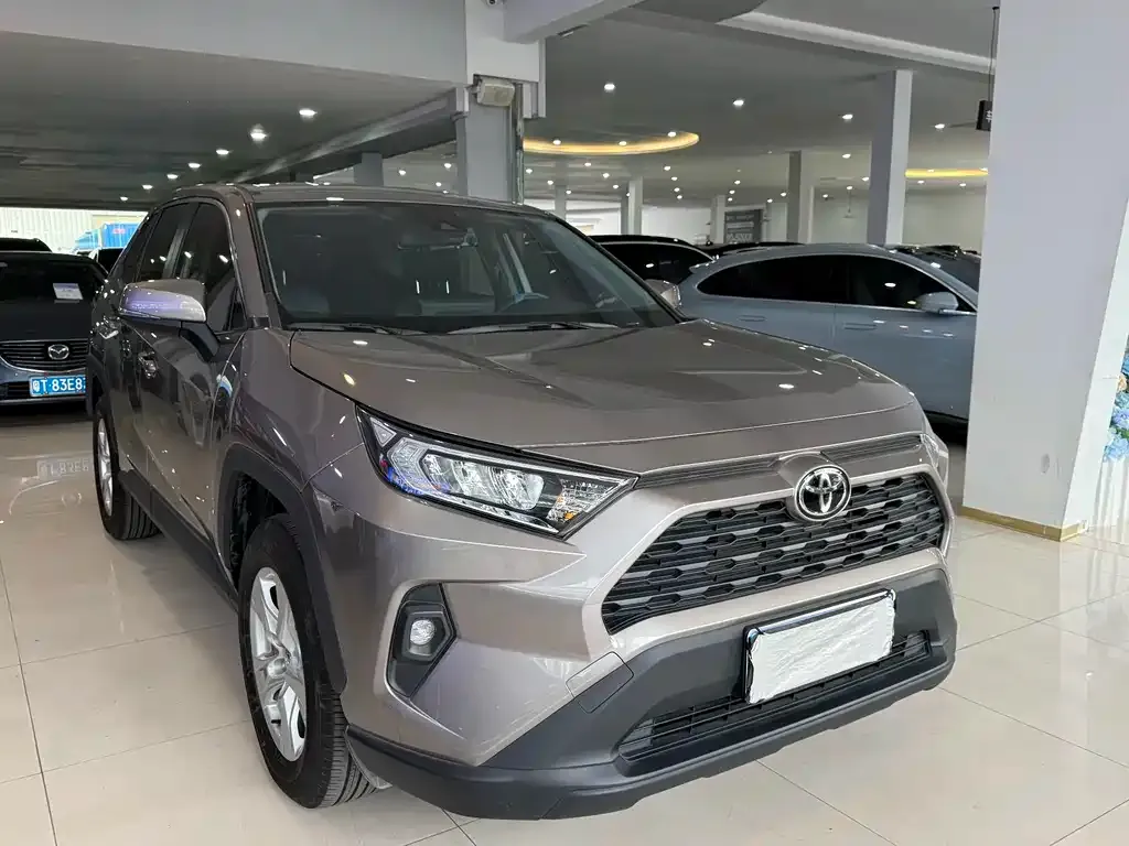 Toyota RAV4 2025 из CN, фото 3