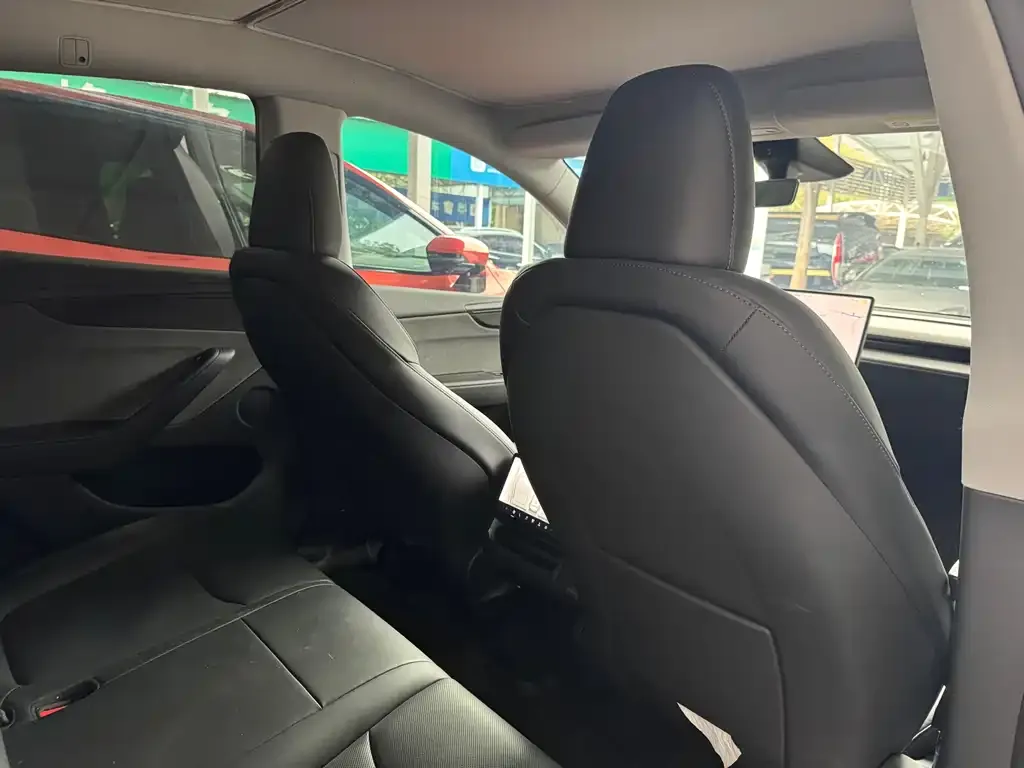 Tesla Model Y 2025 из CN, фото 9