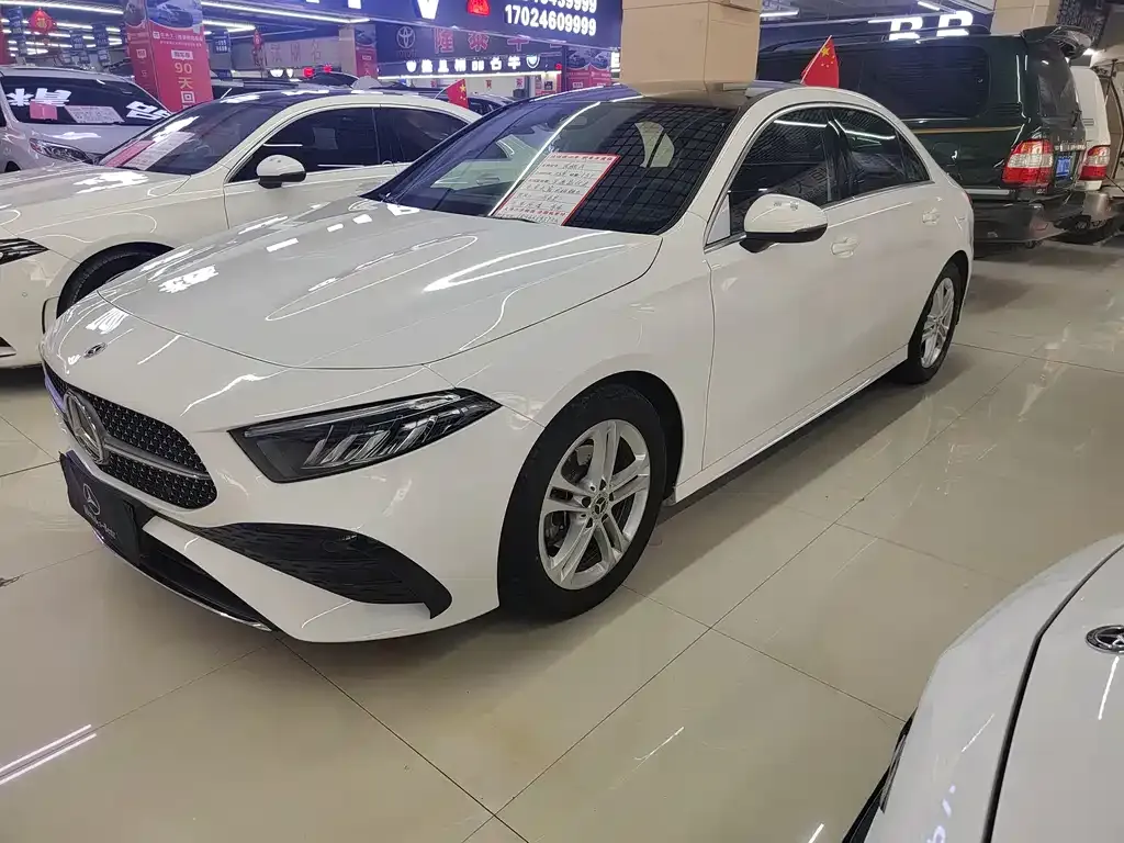 Mercedes-Benz A-Class 2023 из CN, фото 1
