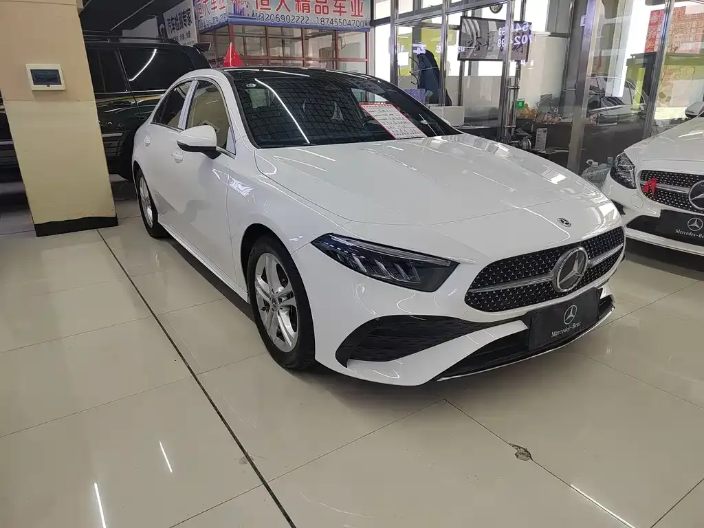 Mercedes-Benz A-Class 2023 из CN, фото 2