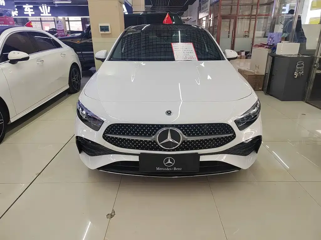 Mercedes-Benz A-Class 2023 из CN, фото 3