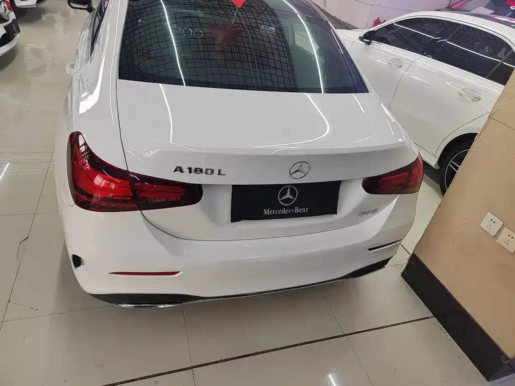 Mercedes-Benz A-Class 2023 из CN, фото 5