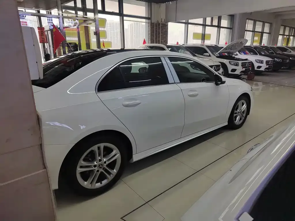 Mercedes-Benz A-Class 2023 из CN, фото 6