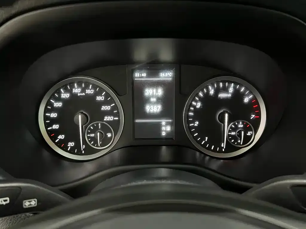 Mercedes-Benz Vito 2023 из CN, фото 10